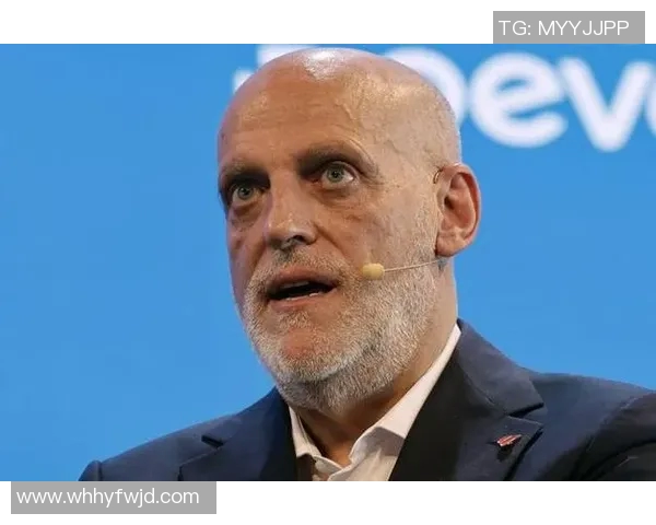 特瓦斯因泄露巴萨财务细节被立案调查：足球圈与信息安全的激烈碰撞